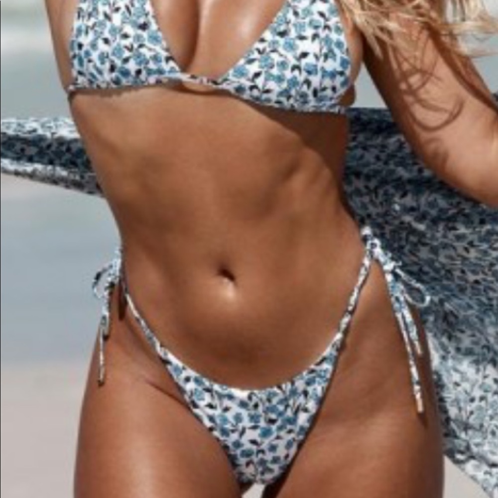 ISO: Monday swimwear paper floral tie side bikini bottom. Size S or M